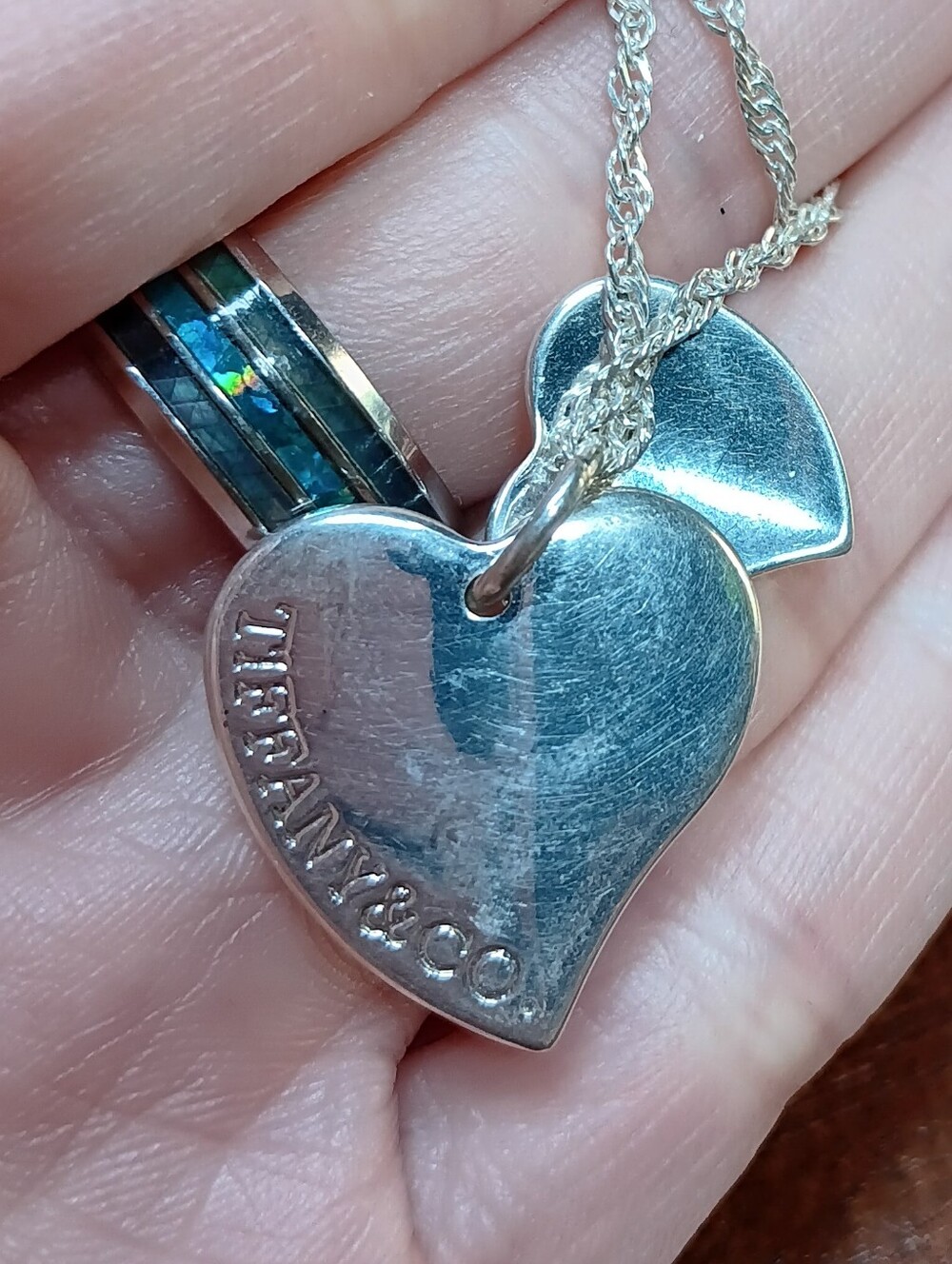 T & Co. STERLING SILVER DOUBLE HEART PENDANT WITH CHAIN